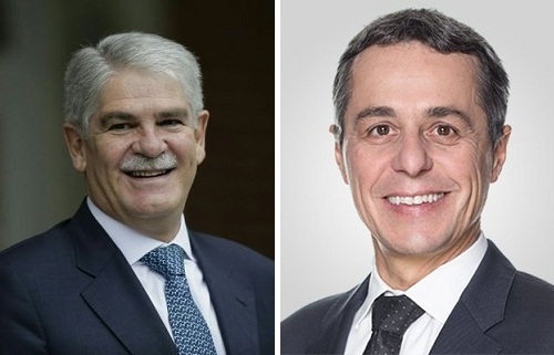 Dastis visita a su homólogo suizo con el trasfondo de Gabriel y Rovira