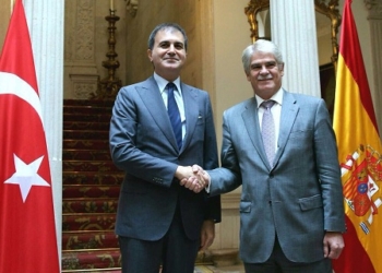 Excarcelan a un opositor a Erdogan durante la visita de un ministro turco