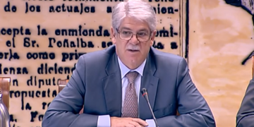 Exteriores admite problemas laborales en AECID y espera que Hacienda «ayude»