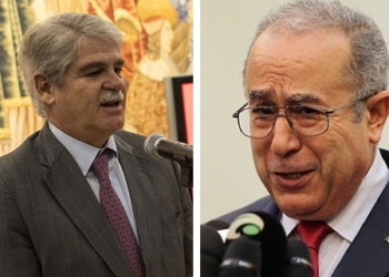 El ministro de Exteriores visita Argelia tres semanas después de viajar a Marruecos