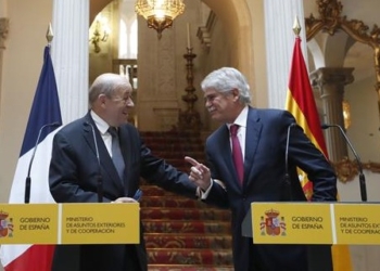 Dastis y Le Drian preparan la cumbre franco-española con el trasfondo de Cataluña