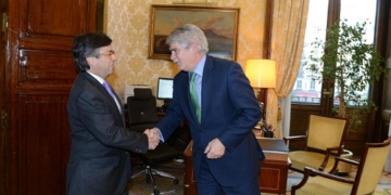 Dastis analiza con el presidente del BID el impacto de Trump en Iberoamérica
