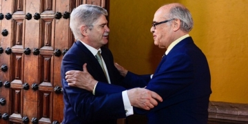 Dastis anuncia en Lima el traslado de 31 españoles presos en Perú