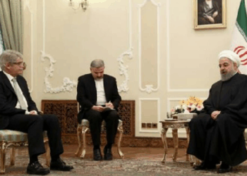 Rohani informa a Dastis de que Irán no modificará el acuerdo nuclear