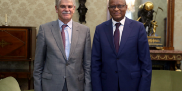 Dastis asegura al secretario del G5 Sahel que la región es prioritaria para España