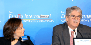 Dastis: “Una vez que gobierne, Trump verá que la OTAN y la UE son imprescindibles”