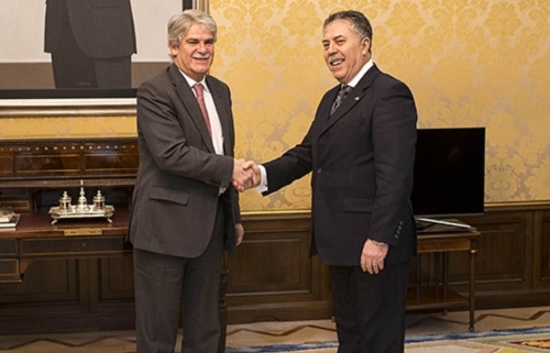 Dastis viaja a Túnez para recuperar el terreno perdido