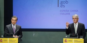 Dastis sugiere otro 155 si Cataluña pone en marcha el mismo Diplocat