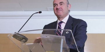 Guindos será vicepresidente del BCE tras la incomparecencia del rival