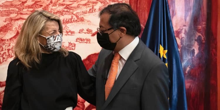 Yolanda Díaz con Gustavo Petro