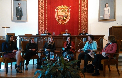 Las mujeres representan el 25% de la carrera diplomática en España