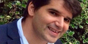 Un alto cargo del Gobierno viaja a Londres para estar con la familia de Echeverría