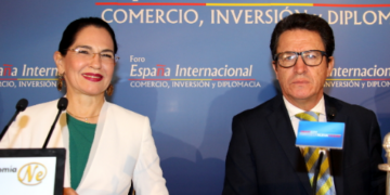 La ministra de Industria de Ecuador asegura que “España es una sola”