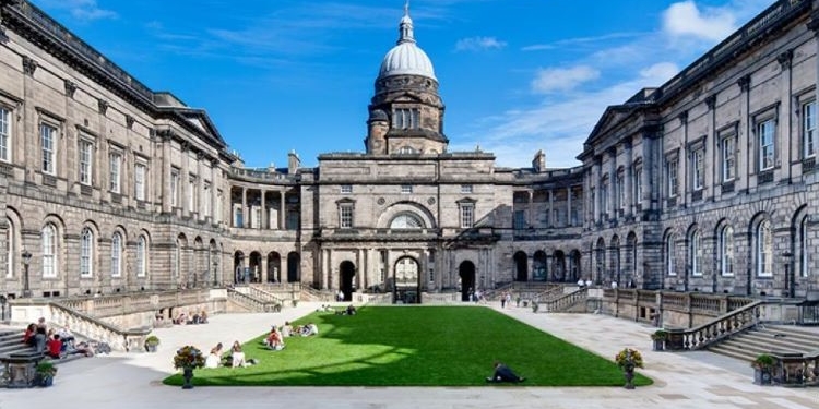 García Montero inaugura la primera extensión del Cervantes en Edimburgo