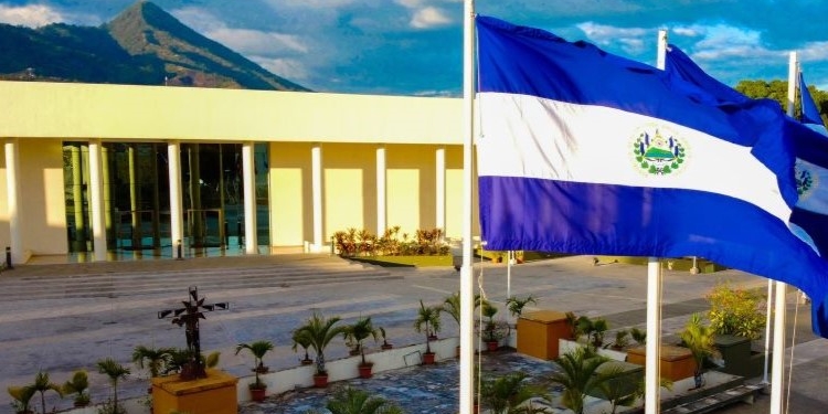 El Gobierno autoriza a El Salvador la compra de un inmueble en Madrid para su Consulado General