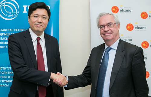 Elcano firma un acuerdo de colaboración con el instituto IWEP de Kazajistán
