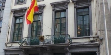 Bélgica no dará su brazo a torcer con las ocho funcionarias de la Embajada española