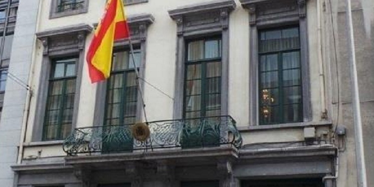 Bélgica no dará su brazo a torcer con las ocho funcionarias de la Embajada española
