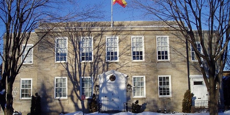 La falta de un candidato idóneo obliga a reorganizar los consulados honorarios en Canadá