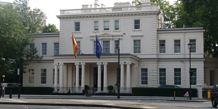 El Gobierno podrá hacerse con la propiedad de la actual Embajada en Londres