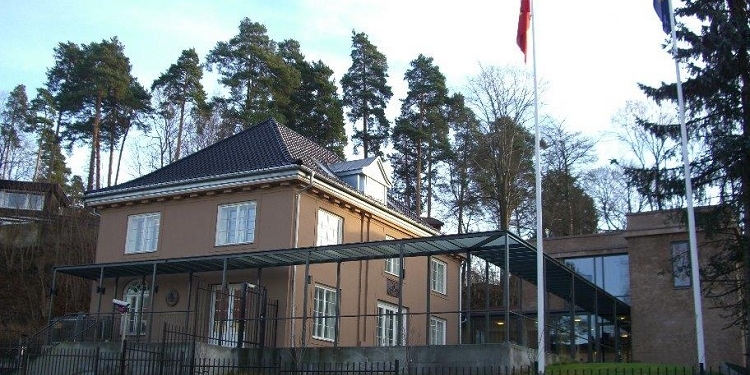 Un sindicato denuncia a la Embajada de España en Oslo por impagos al personal