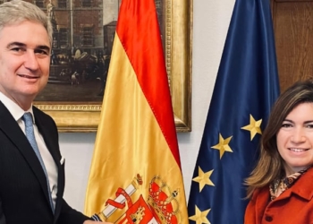 Orlando Ribeiro con María Sebastián de Erice./ Foto: MAEC