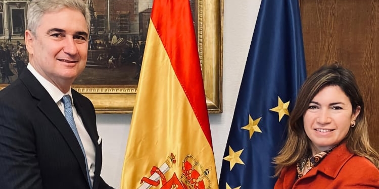 Orlando Ribeiro con María Sebastián de Erice./ Foto: MAEC