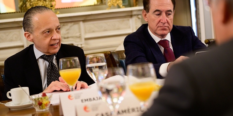 El embajador de Brasil asiste al último patronato de la Fundación Consejo en 2019