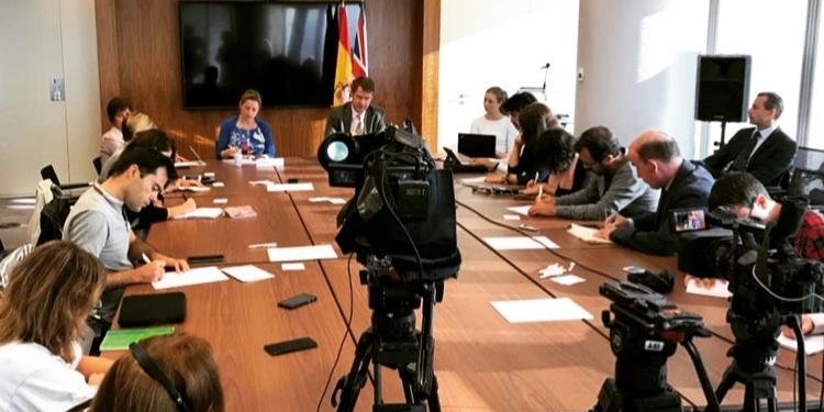 “El tratado fiscal y los memorandos sobre Gibraltar seguirán adelante, con o sin acuerdo”