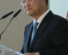 Conferencia del embajador Hong-Jo Chun sobre deporte y paz en Corea