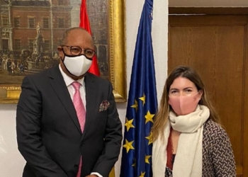 El nuevo embajador de Guinea-Bissau presenta sus Copias de Estilo