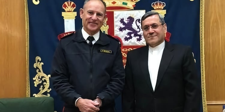 El embajador iraní expone en el Ceseden el papel de Irán en la guerra de Ucrania