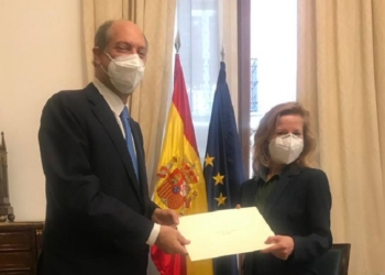 El nuevo embajador de Italia, Riccardo Guariglia, entrega sus Copias de Estilo