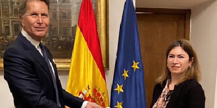 Presenta sus Copias de Estilo el nuevo embajador de Nicaragua en España