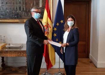 El nuevo embajador de Ucrania en España presenta sus Copias de Estilo