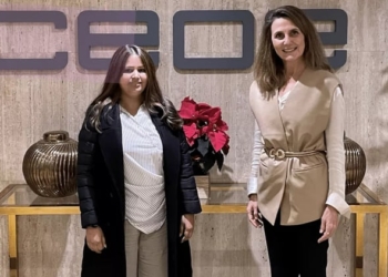 La embajadora de Nepal se reúne con la presidenta de CEOE Internacional