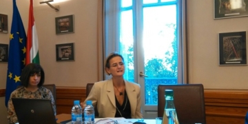 Embajadora de Hungría: “Europa no puede imponernos nuestra composición étnica“