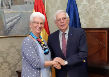 Josep Borrell recibe a la nueva embajadora de Israel