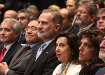 Margarita Robles asegura que Suiza veta el envío de material militar de España a Ucrania