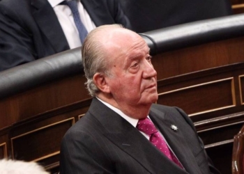 Sánchez viaja a Emiratos a buscar inversiones y sin intención de reunirse con el Rey Emérito