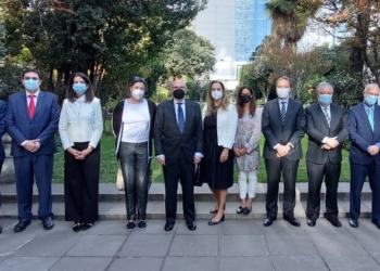 Fernández-Trigo con empresarios españoles en Chile.