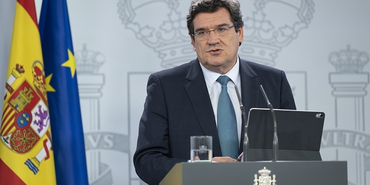 Sánchez oculta la verdadera reforma de las pensiones pese a los compromisos con Bruselas
