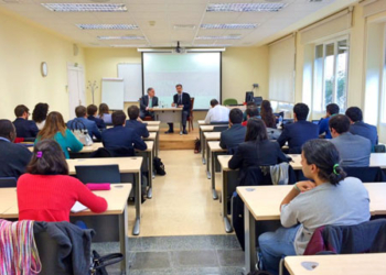 Exteriores lanza nuevas iniciativas para la formación de los diplomáticos españoles