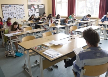 Remitido a Cortes un tratado con Chequia para crear secciones de español en institutos checos