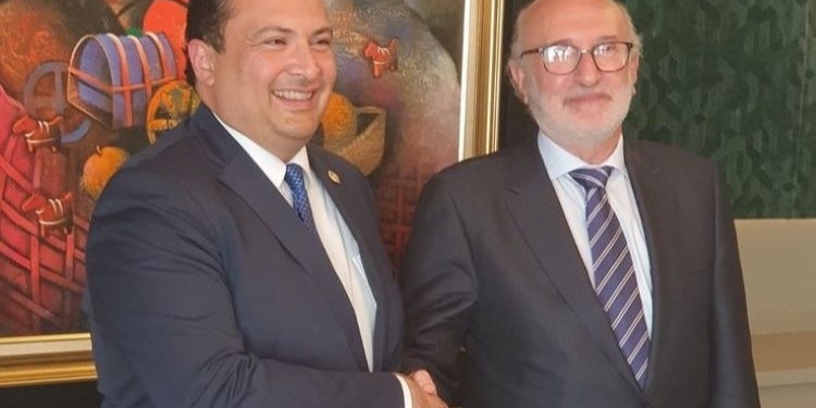 Fernández Trigo mantiene consultas bilaterales con Guatemala y República Dominicana