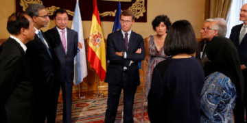 Un grupo de embajadores de Asia-Pacífico visita el astillero de Navantia en Ferrol