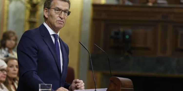 Feijóo promete en la investidura una comisión de investigación sobre el cambio de postura en el Sáhara