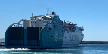 Exteriores facilita una docena de vuelos de repatriación desde Iberoamérica hasta el 31 de mayo