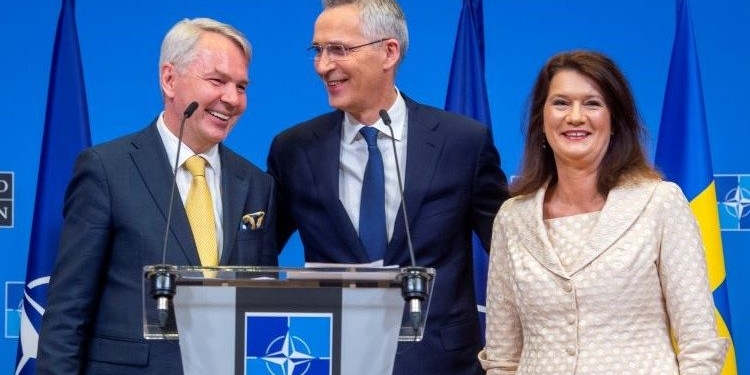 PP insta a presionar a Erdogan y Orban para acelerar el acceso de Finlandia y Suecia a la OTAN