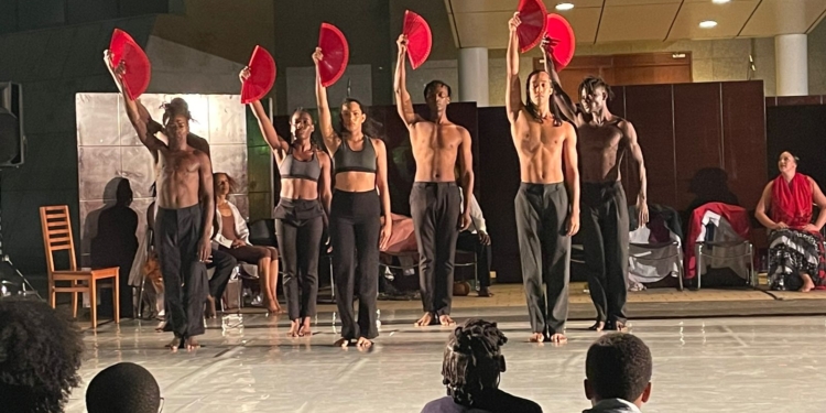 Angola acogió once días de flamenco, con motivo de la Fiesta del 12 de octubre